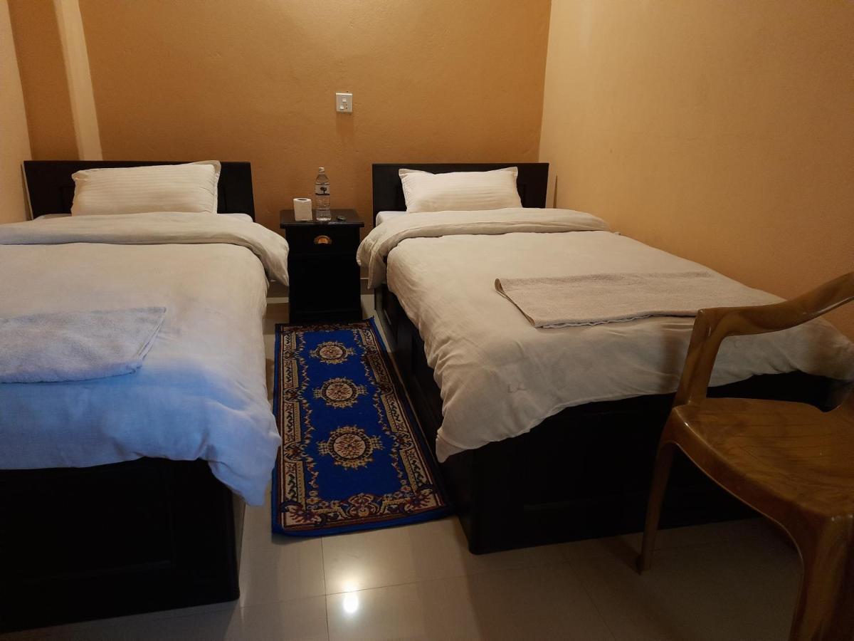 Hotel Eagle Zone Pokhara Dış mekan fotoğraf
