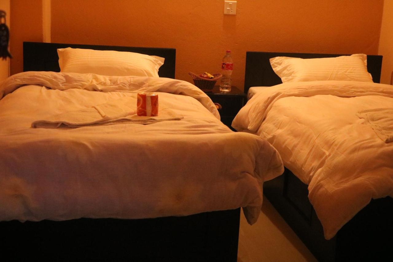 Hotel Eagle Zone Pokhara Dış mekan fotoğraf