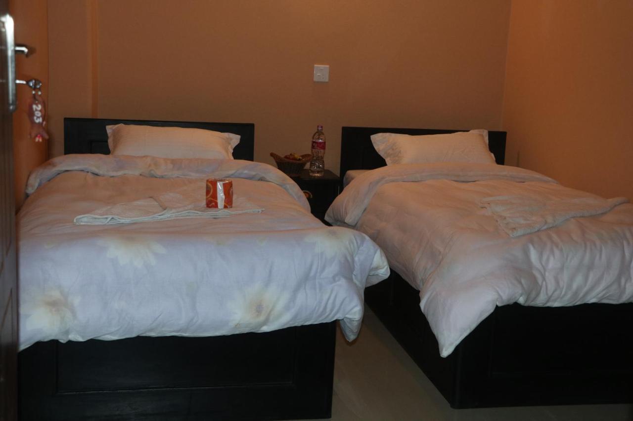 Hotel Eagle Zone Pokhara Dış mekan fotoğraf