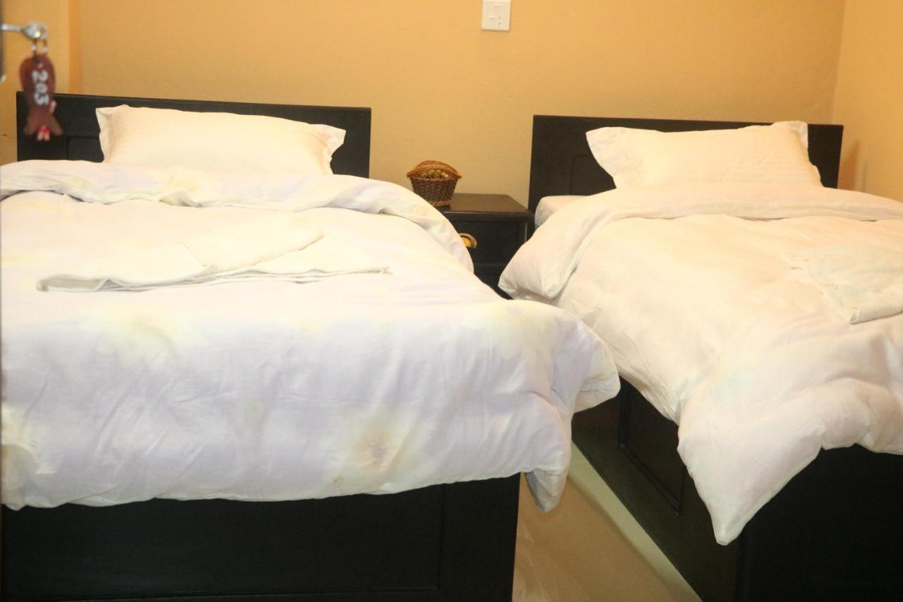 Hotel Eagle Zone Pokhara Dış mekan fotoğraf