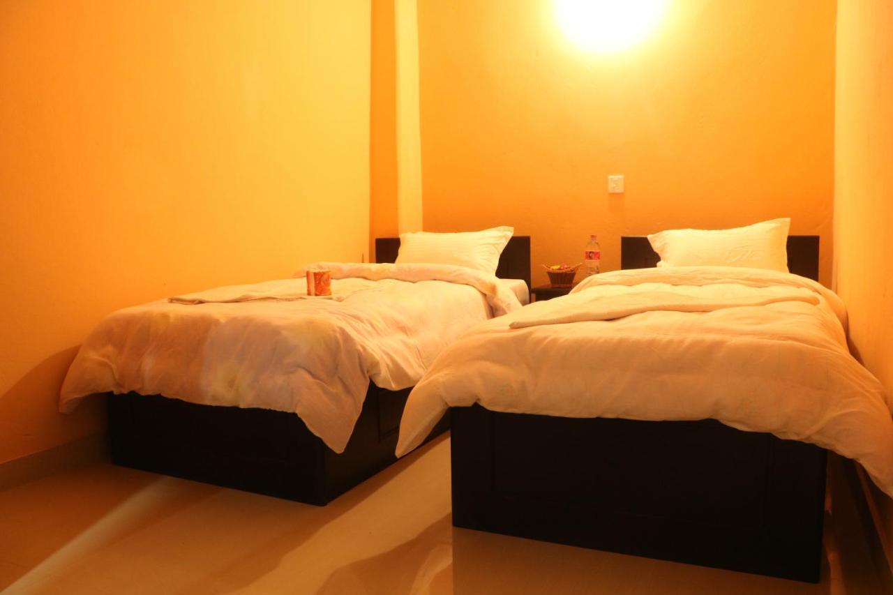 Hotel Eagle Zone Pokhara Dış mekan fotoğraf