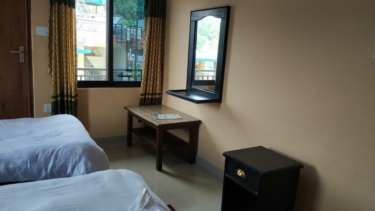 Hotel Eagle Zone Pokhara Dış mekan fotoğraf